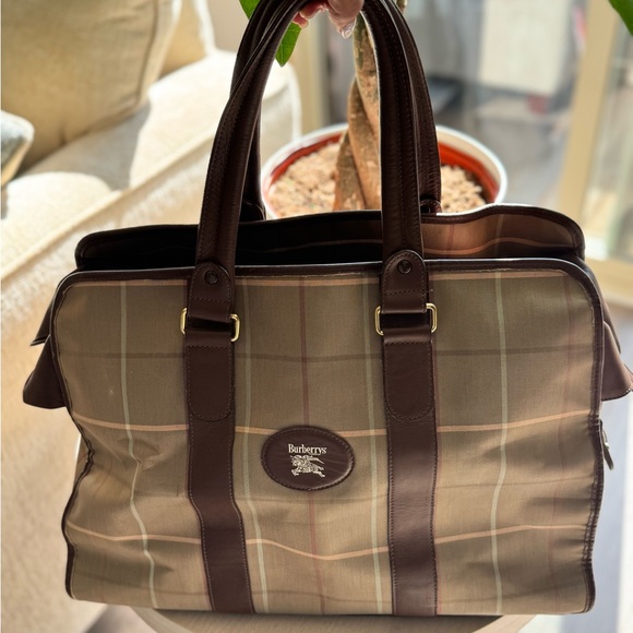 Burberry Travel Bag - Picture 1 of 8